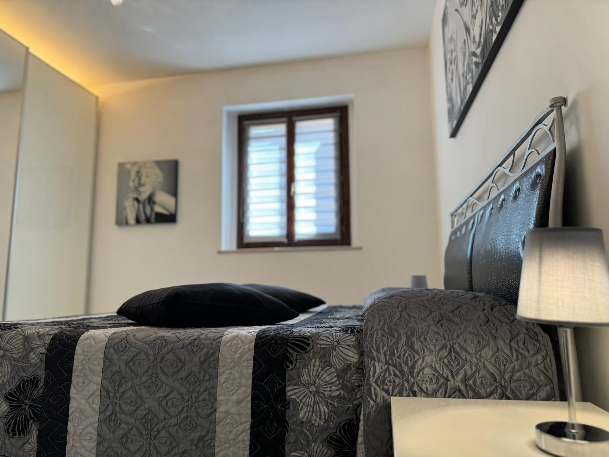 Family Stylish Apartment Norcia Eksteriør bilde